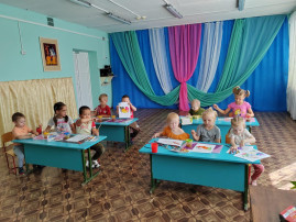 Ягоды и фрукты Ягоды и фрукты.